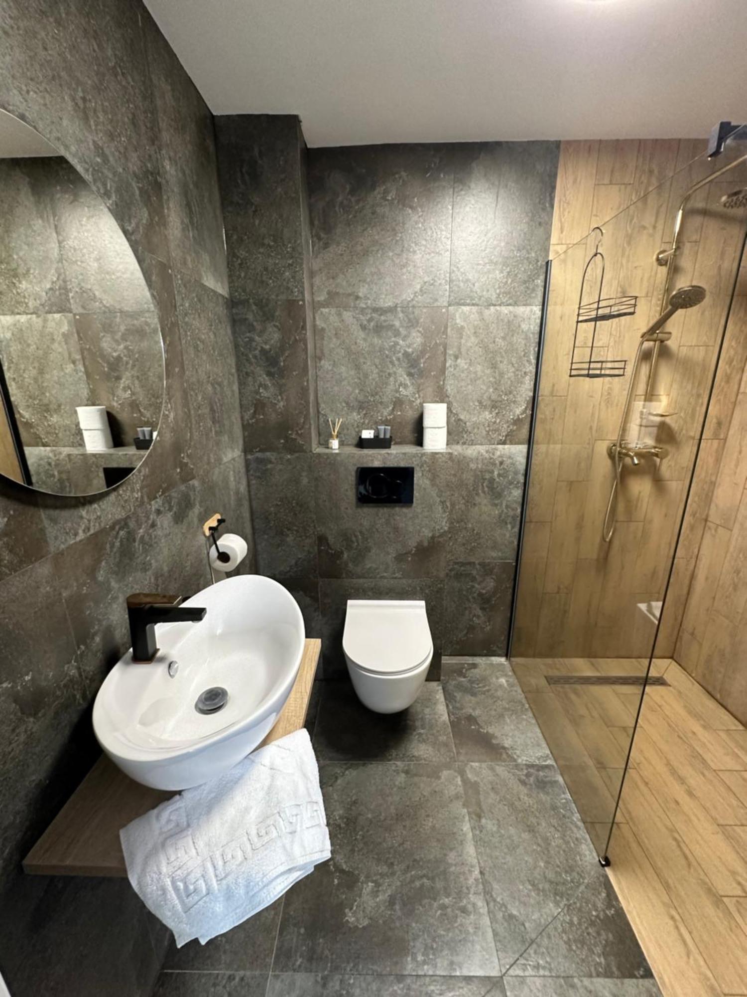 Apartamenty Czerwona Stodola Kłodzko Buitenkant foto